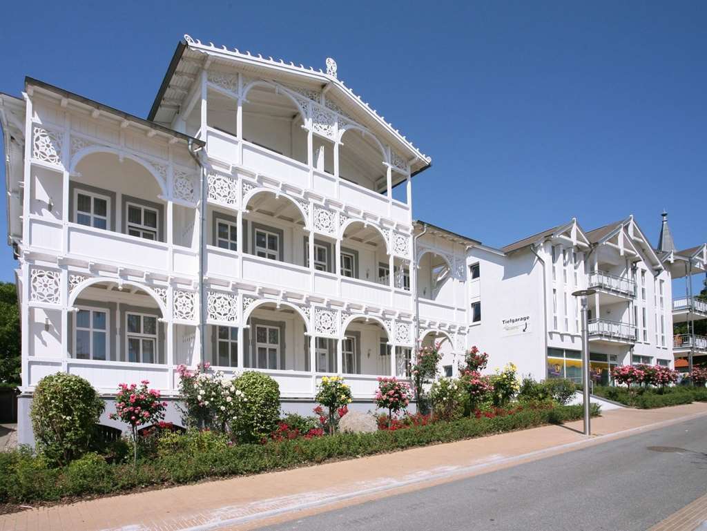 Akzent Waldhotel Spa Ruegen Goehren  Exterior photo