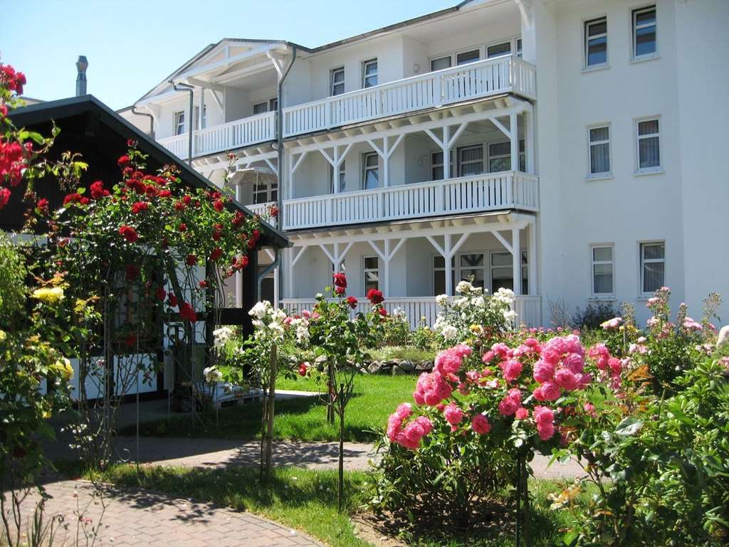 Akzent Waldhotel Spa Ruegen Goehren  Exterior photo