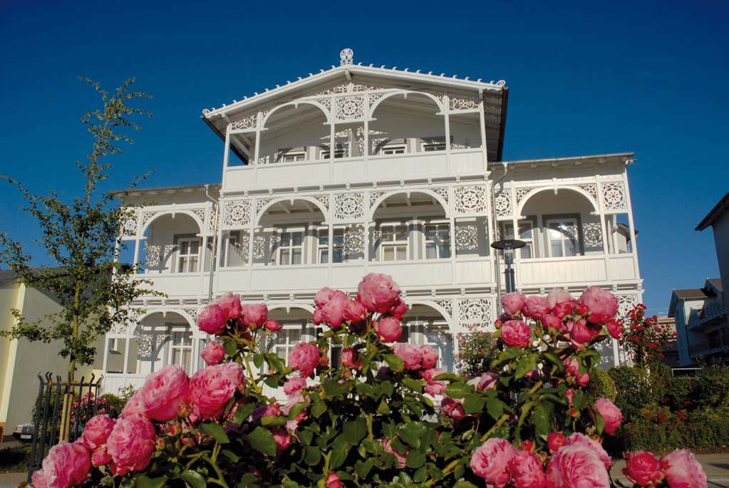 Akzent Waldhotel Spa Ruegen Goehren  Exterior photo